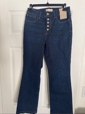 Madewell Mid-rise kick out Dark Blue High-Rise Button-Fly Flare Jeans NWT